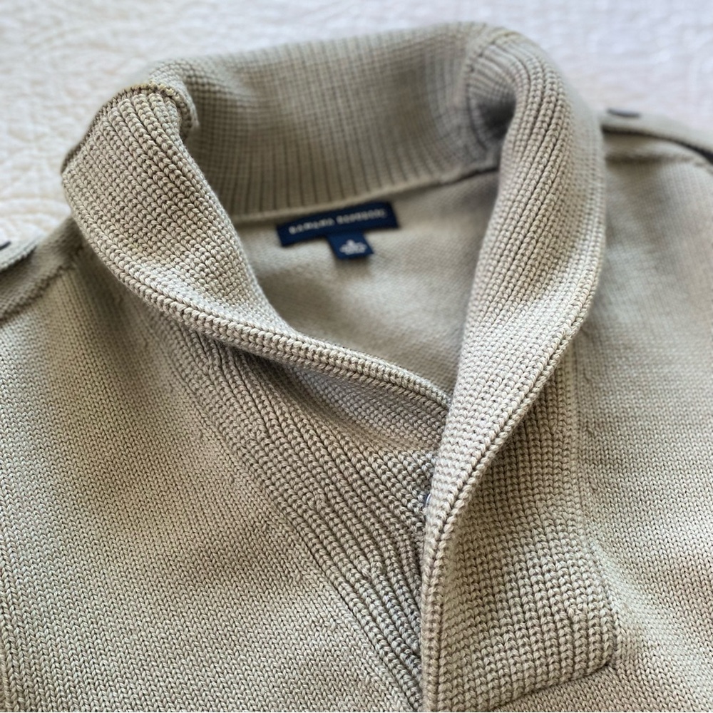 BANANA REPUBLIC - 100% Wool Tan Sweater Size Small - Picture 12 of 16